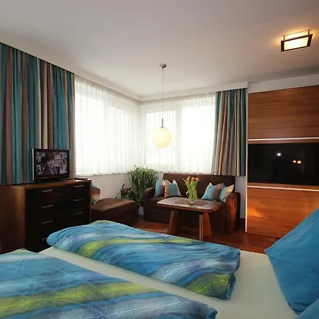 Апартаменты Schloss-weissenstein-strasse